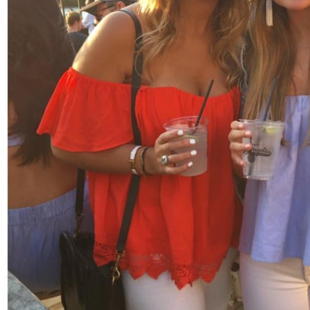 Lovers + Friends top RARE worn once (pictures)
